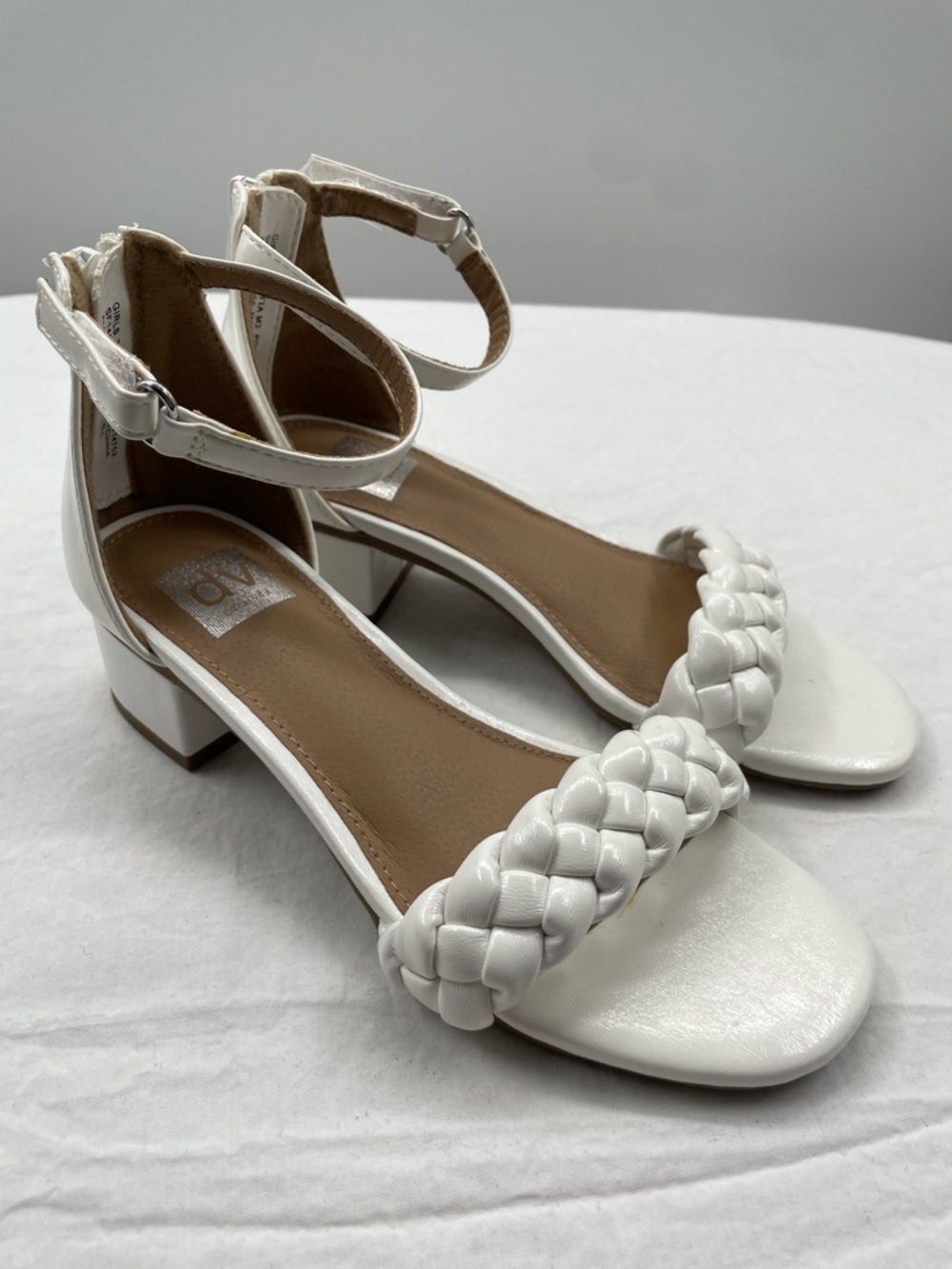 NEW! Dolce Vita Gretta White Braided Ankle-Strap Block Sandals. Girl’s 2. - Picture 3 of 12
